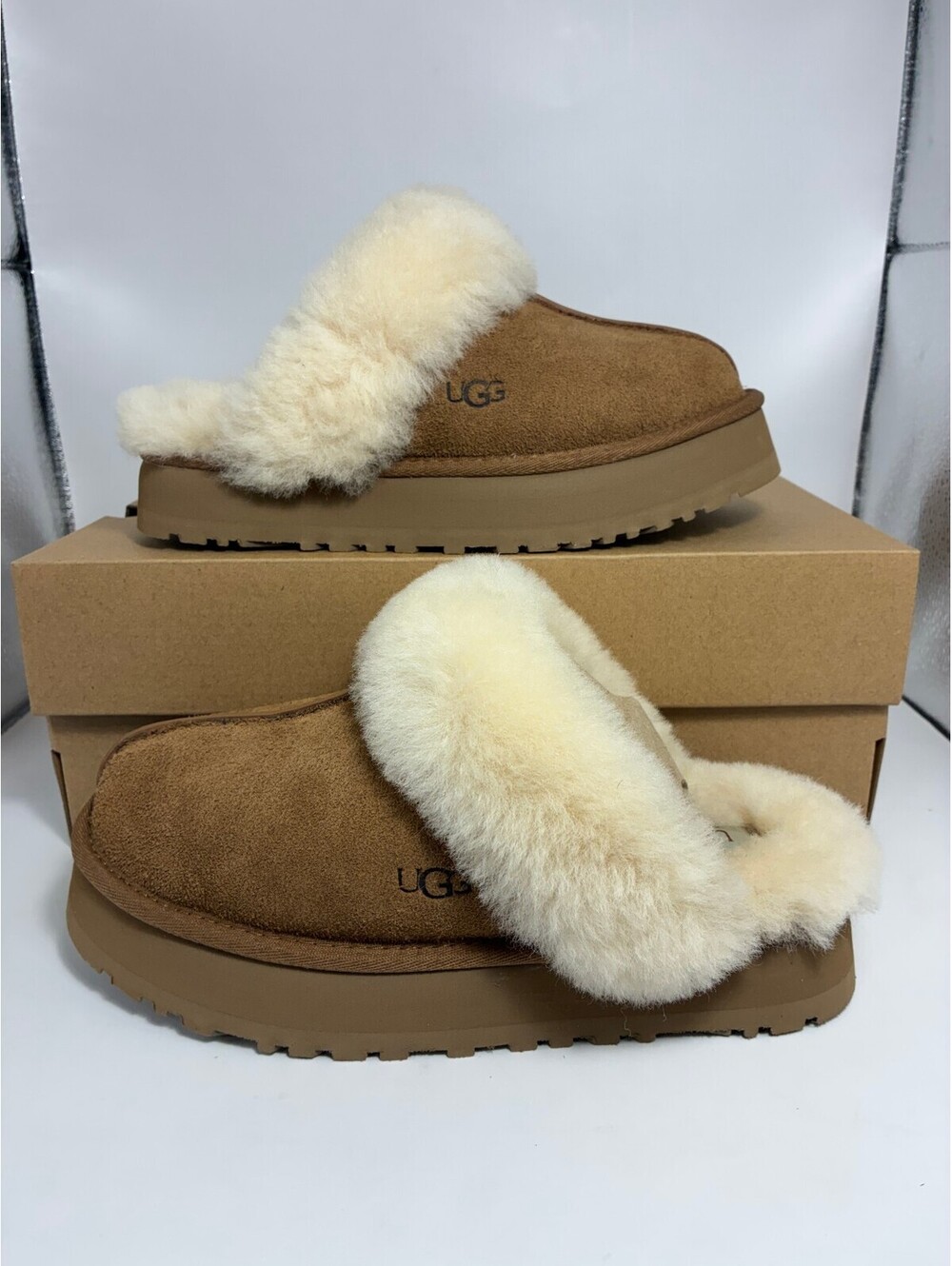 Size 5.5m/7w - UGG Disquette Slippers Chestnut